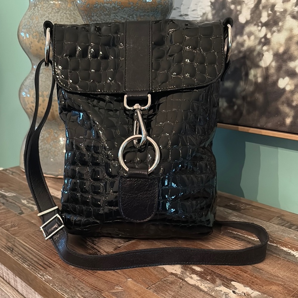 THE TREND Leather Crossbody Bag / Silver Accents